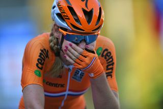 Party time for Van der Breggen as rainbow jersey plan comes together