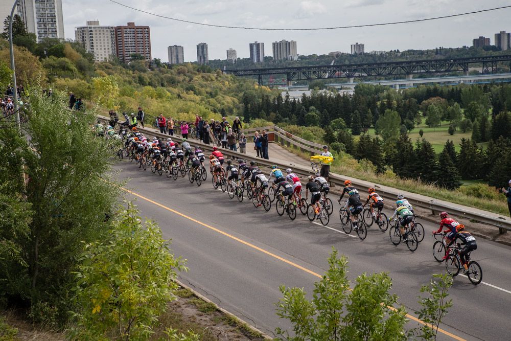 The peloton hits the climb