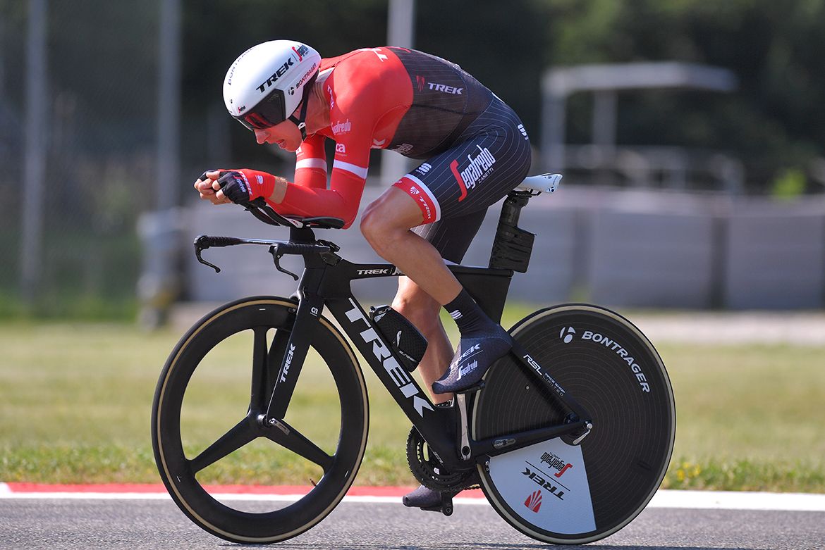 Bauke Mollema in time trial mode at the Giro d'Italia