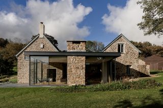 Farmhouse with glass extension