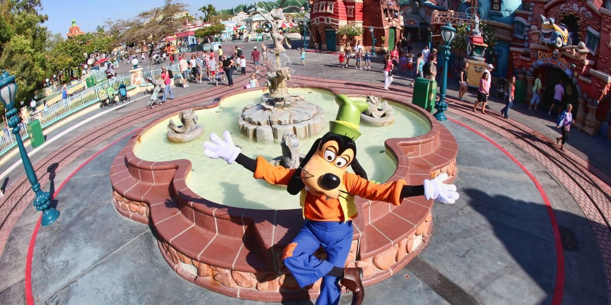 Goofy in Mickey&#039;s Toontown at Disneyland