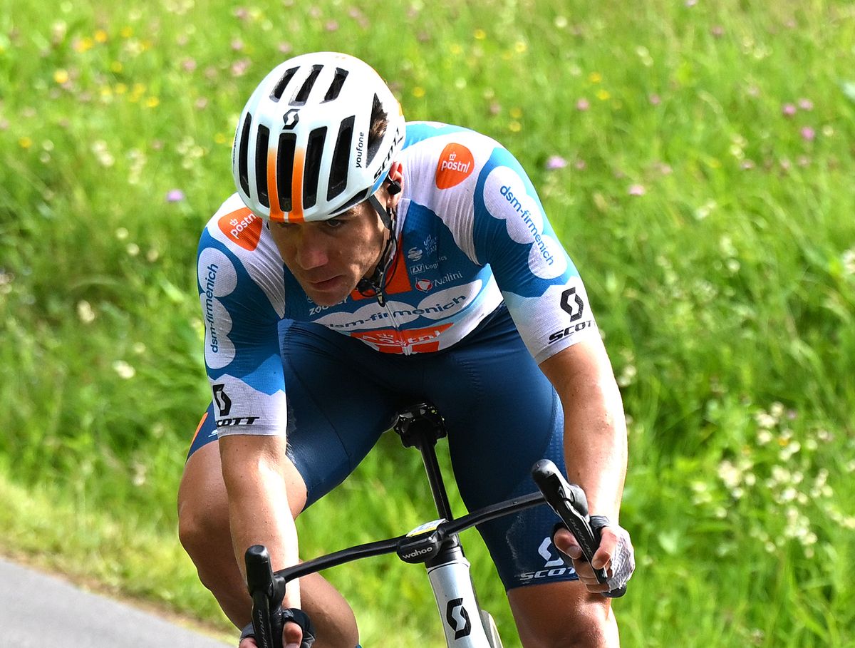 Fabio Jakobsen (Dsm-firmenich PostNL) suffered on stage 12