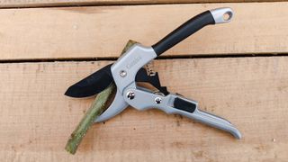 Best Pruning Shears: Gonicc 8” Professional SK-5