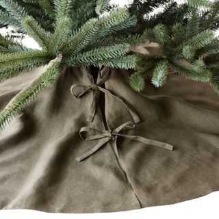 Linen Tree Skirt With Ties, Christmas Tree Skirt, Tree Skirt for Xmas Tree, Holiday Party Decorations, Christmas Gifts, Farmhouse Christmas