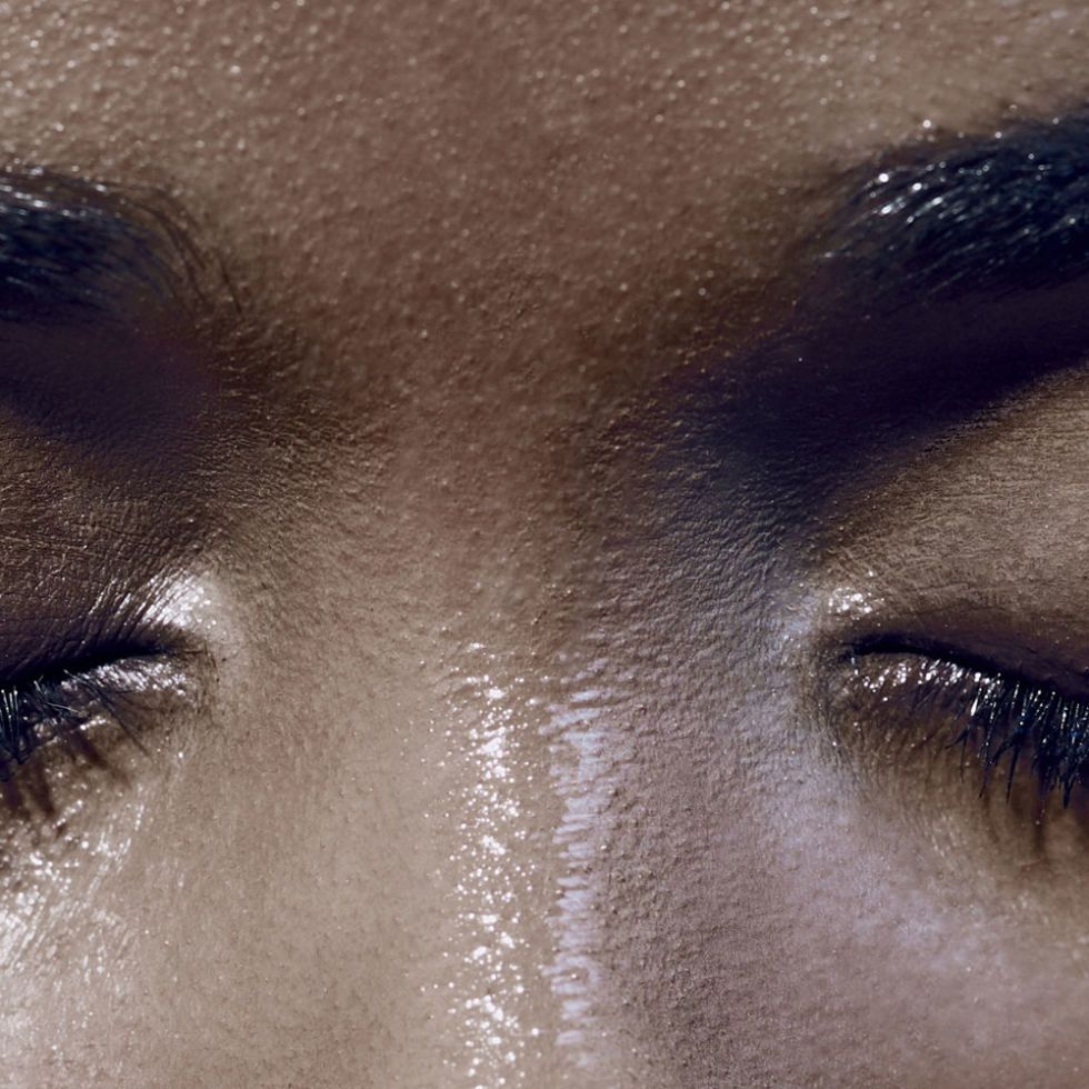 Wet Look Mascara Using Water to Curl Lashes Marie Claire