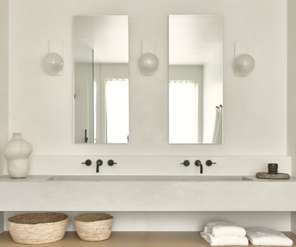 A bathroom in white tones