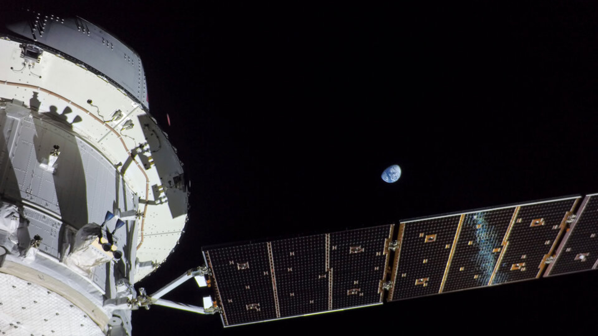 NASA&#039;s Orion spaceship during its uncrewed Artemis 1 test mission in 2022.