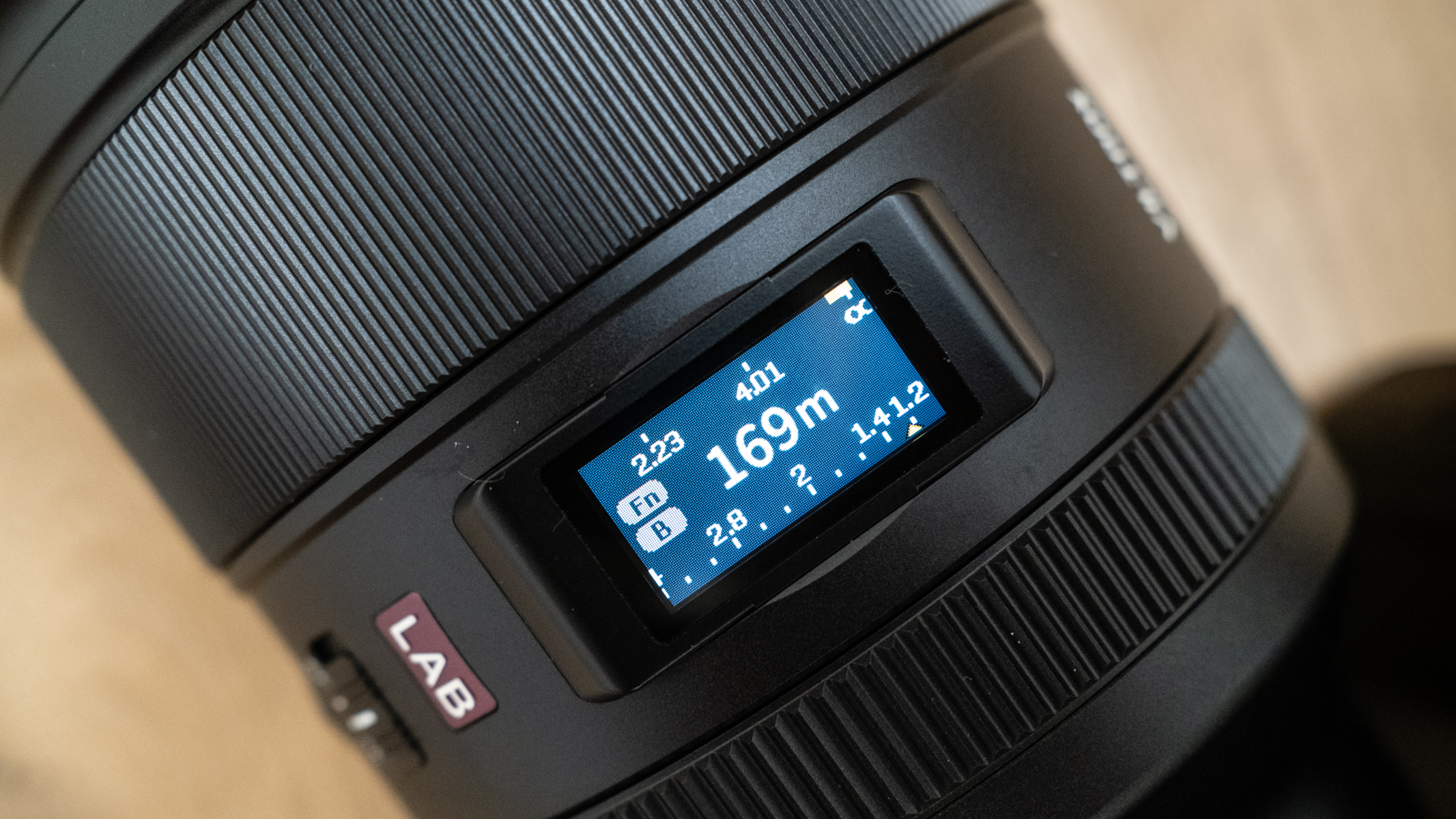 Viltrox AF 35mm f/1.2 LAB FE color digital screen close up