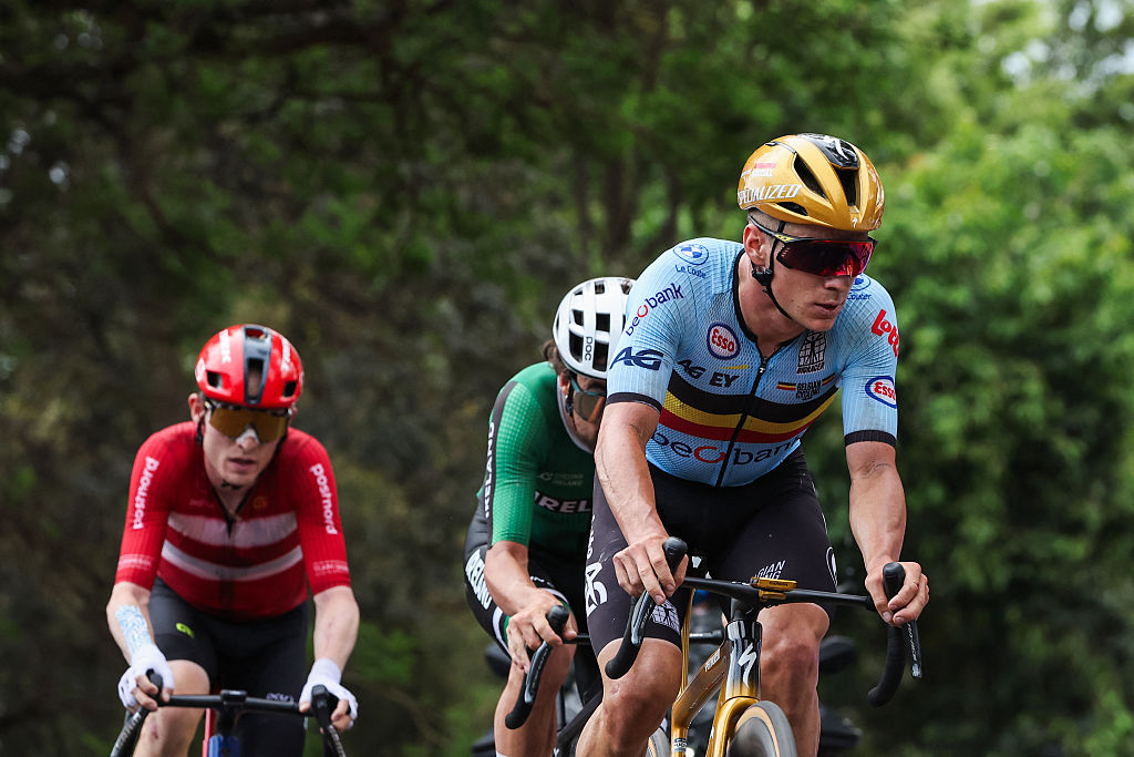 Belgian rider Remco Evenepoel leads a breakaway in the men&#039;s Elite road race cycling event during the UCI 2025 Road World Championships, in Kigali, on September 28, 2025. (Photo by Anne-Christine POUJOULAT / AFP)