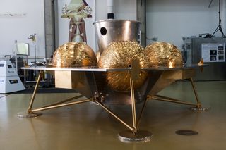 Side view of the Astrobotic Griffin lander.