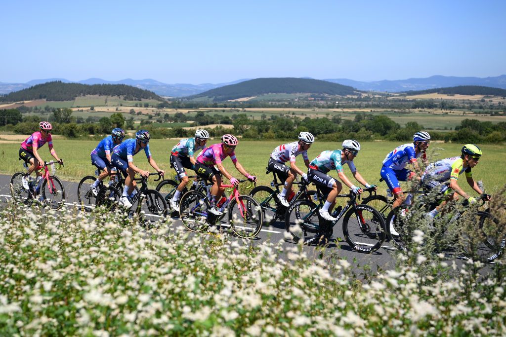 MENDE FRANCE JULY 16 LR Bauke Mollema of Netherlands and Team Trek Segafredo Stefan Kng of Switzerland and Team Groupama FDJ Neilson Powless of United States and Team EF Education Easypost Jakob Fuglsang of Denmark and Team Israel Premier Tech Alberto Bettiol of Italy and Team EF Education Easypost Lennard Kmna of Germany and Team Bora Hansgrohe Felix Groschartner of Austria and Team Bora Hansgrohe Patrick Konrad of Austria and Team Bora Hansgrohe Thibaut Pinot of France and Team Groupama FDJ Louis Meintjes of South Africa and Team Intermarch Wanty Gobert Matriaux Jakob Fuglsang of Denmark and Team Israel Premier Tech and Andreas Lorentz Kron of Denmark and Team Lotto Soudal compete in the breakaway during the 109th Tour de France 2022 Stage 14 a 1925km stage from SaintEtienne to Mende 1009m TDF2022 WorldTour on July 16 2022 in Mende France Photo by Alex BroadwayGetty Images