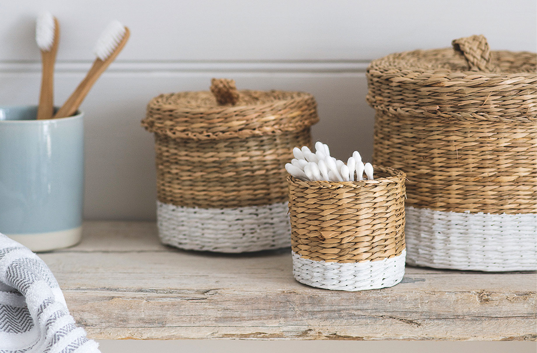How to paint your own bathroom baskets - Good To