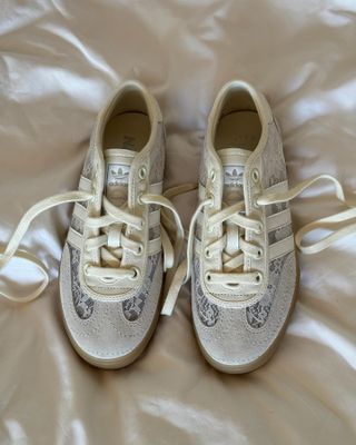 white lace sneakers