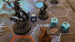 Warhammer Underworlds: Nethermaze figures, tokens, dice, and board close up