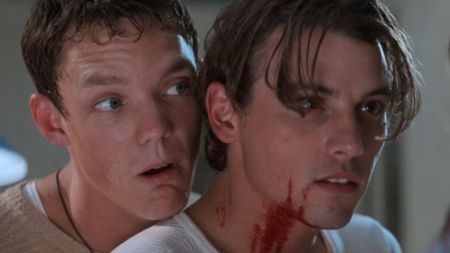 Matthew Lillard as Stu Macher and Skeet Ulrich as Billy Loomis in Scream