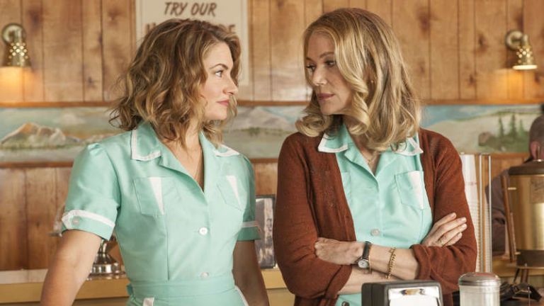 Mädchen Amick and Peggy Lipton in Twin Peaks: The Return