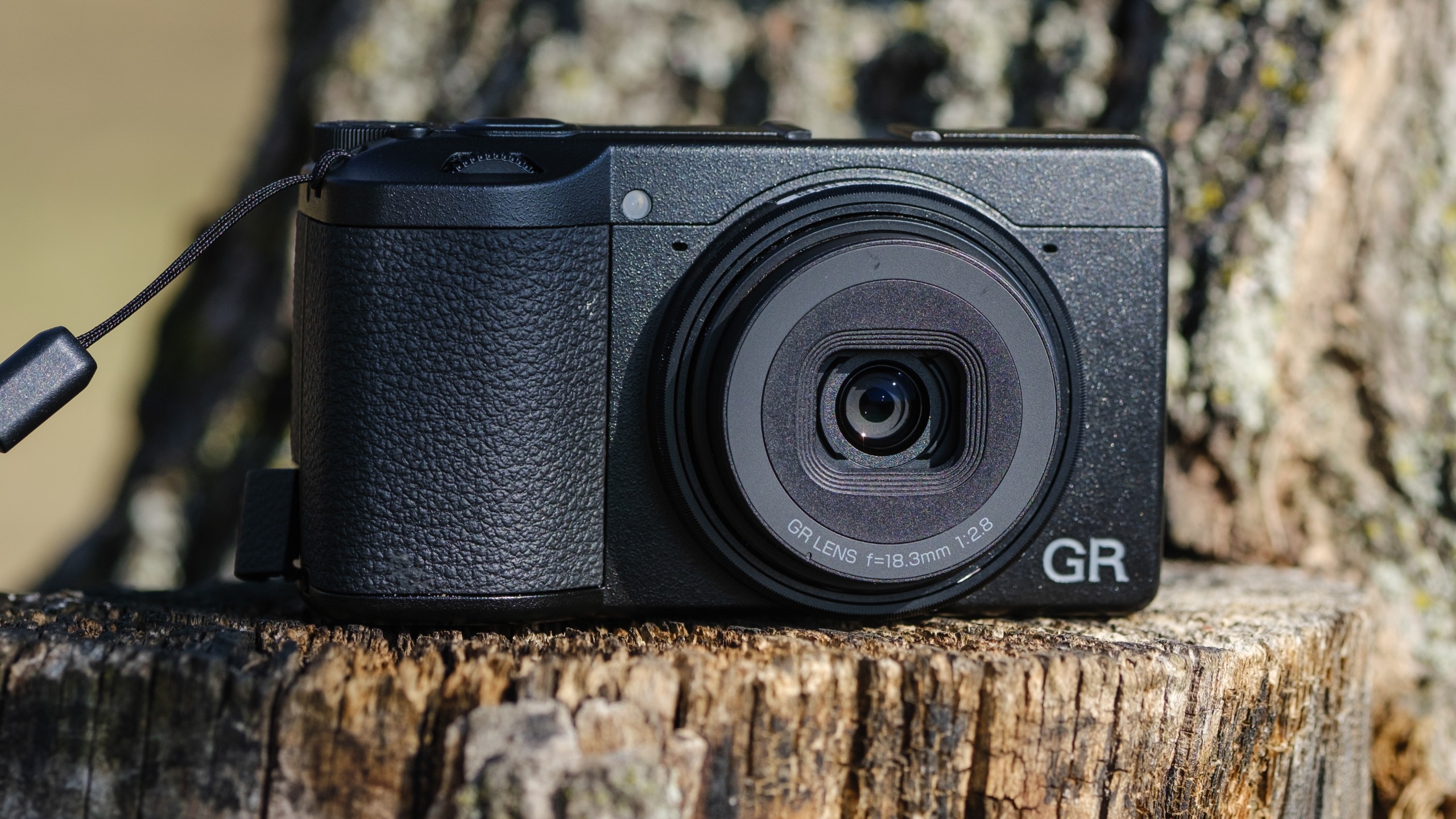 Ricoh GR IV HDF