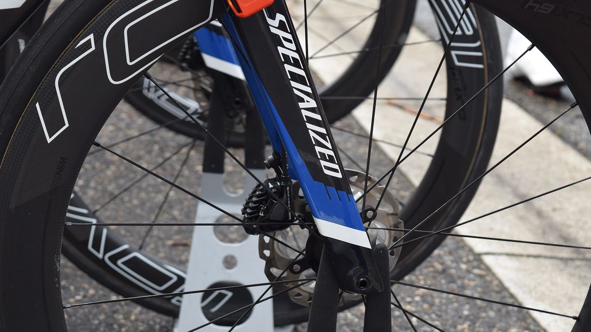 The thru-axle fork looks wider than the current Venge and has a square-taper at the bottom, perhaps taken from the latest fork design on the S-Works Shiv TT bike