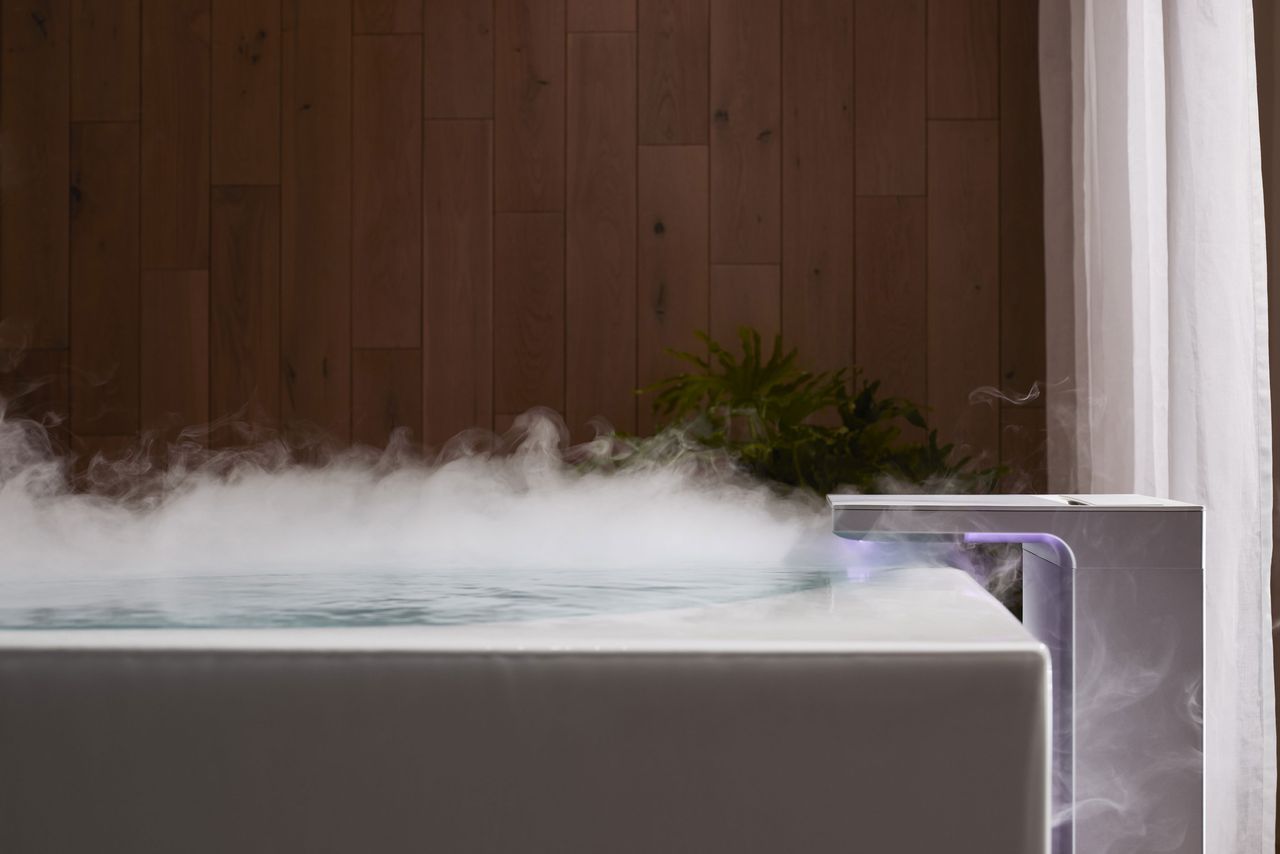 Kohler&#039;s stillness infinity bathtub