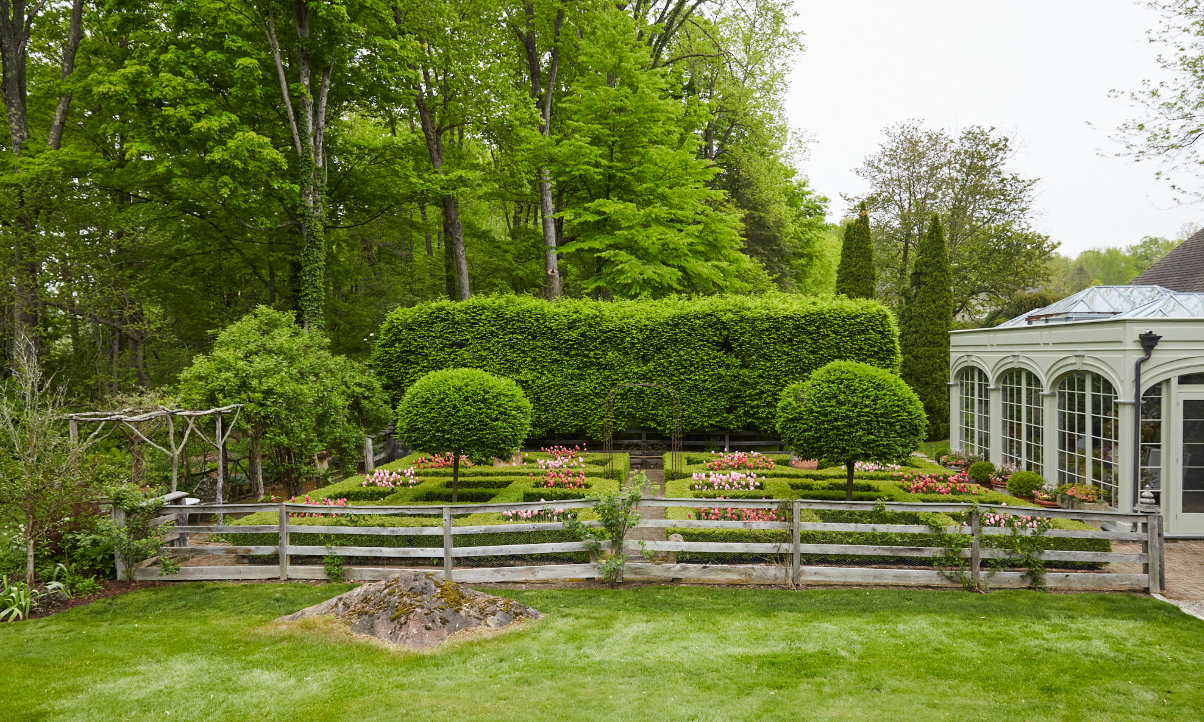 Formal parterre garden