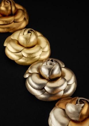 Flowers in bronze and muted gold lambskin