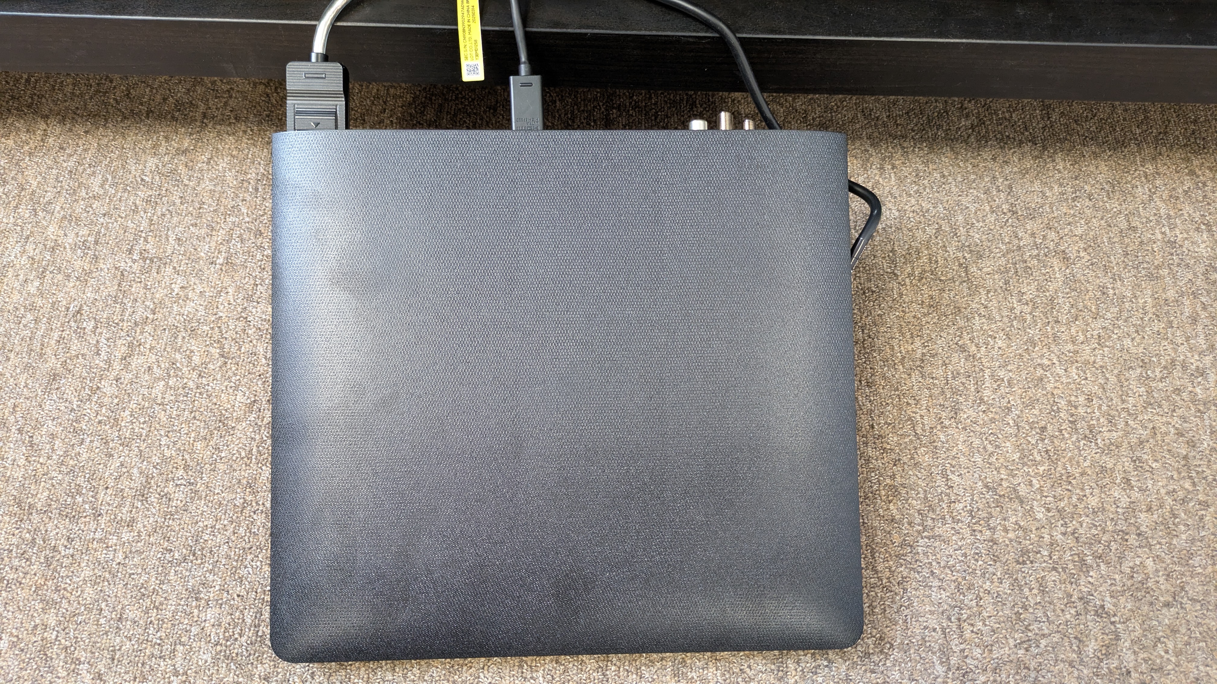 Samsung S95F one connect box