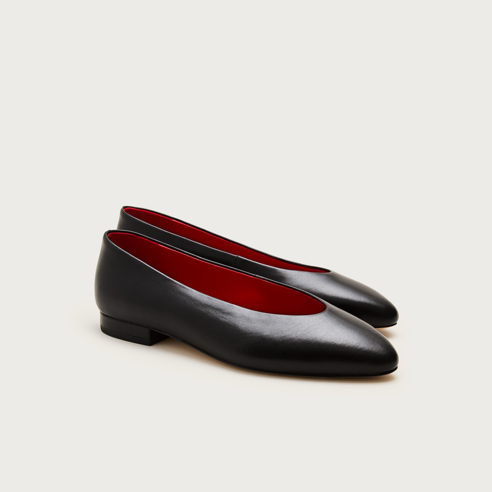 B ballet flats in leather