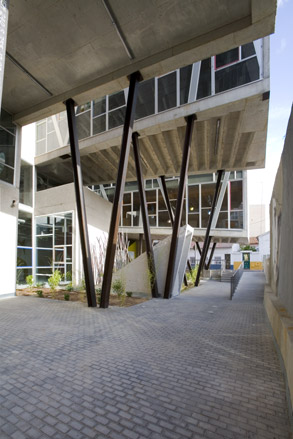 Women's Institute Mostoles, by Nodo