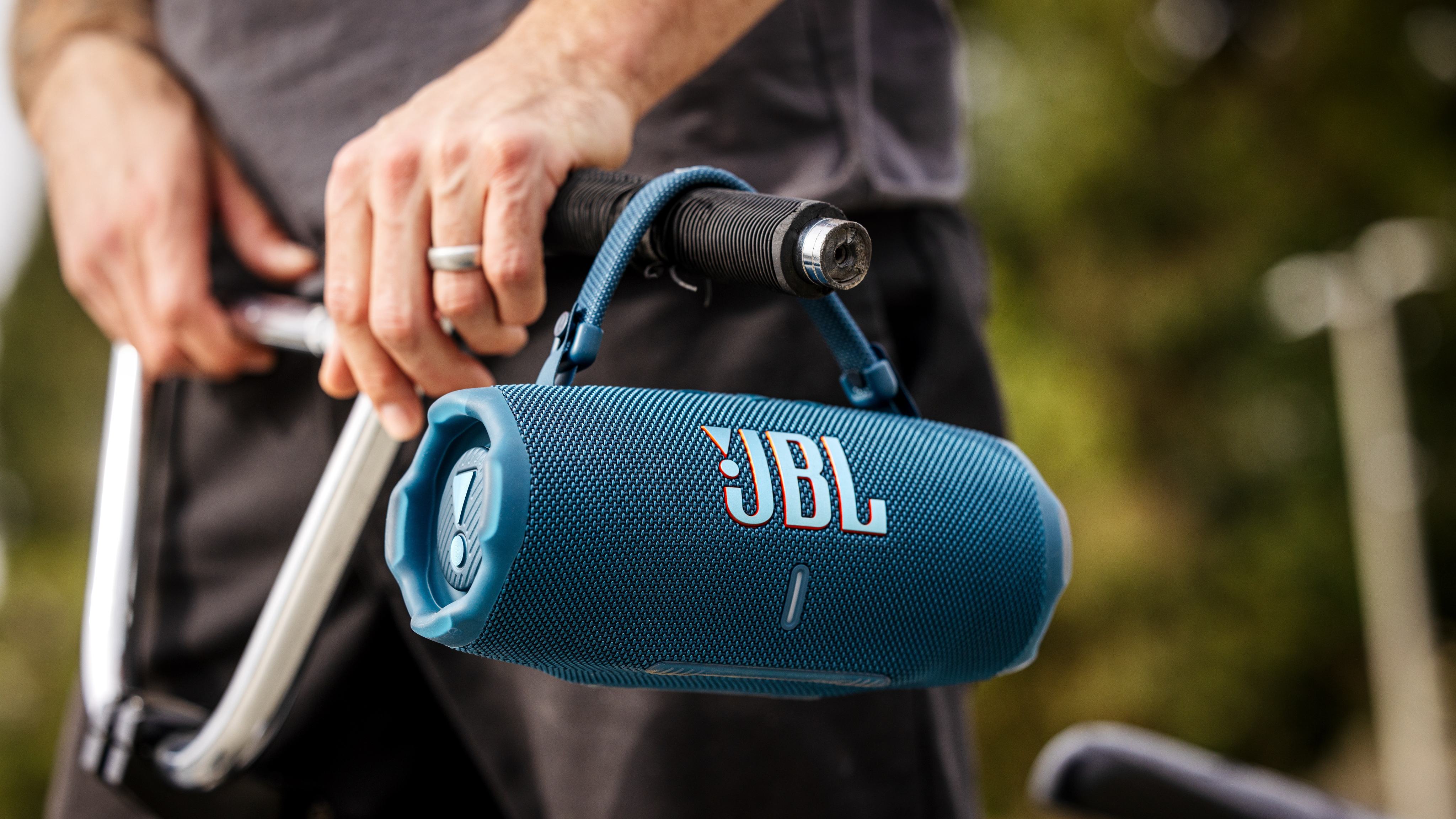 JBL Charge 6