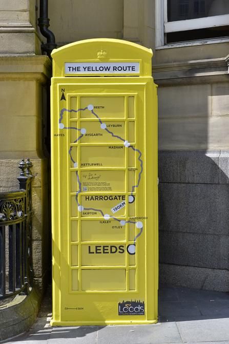 It's not a 'loo', it's a phone booth, done up in yellow for the Tour de France in Leeds.