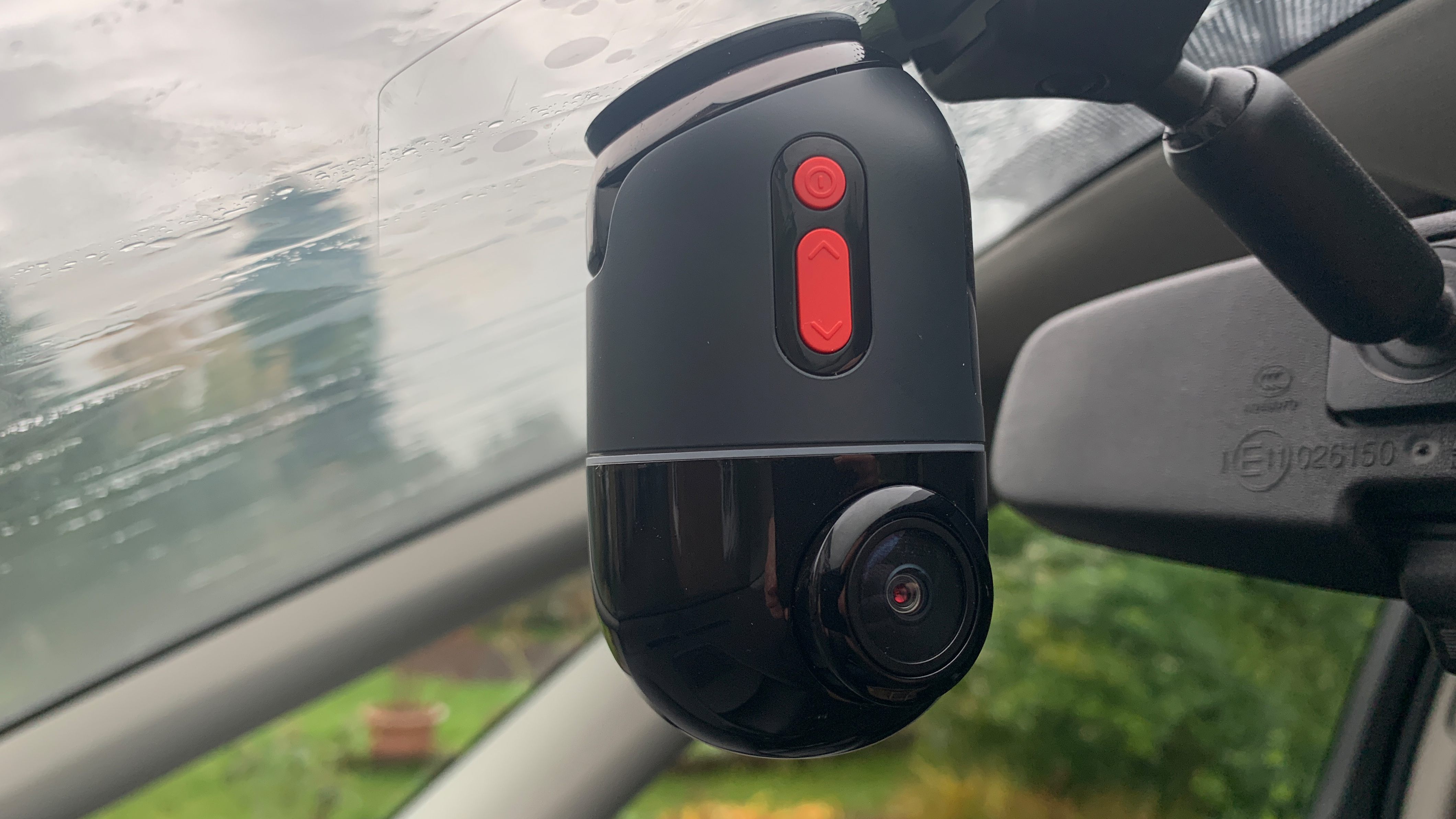 70mai Omni Dash Cam with buttons to one side