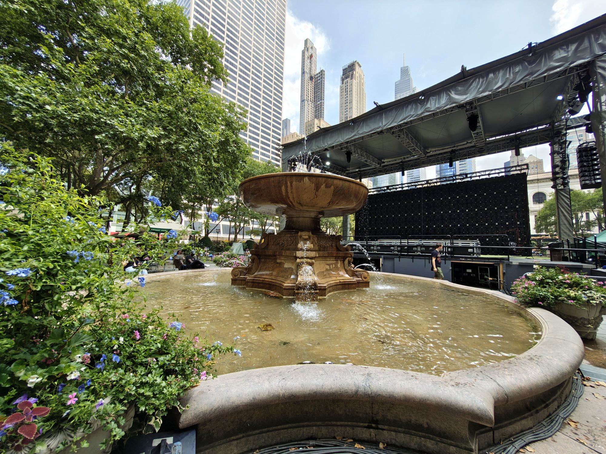 Motorola Razr Ultra 2025 camera sample.