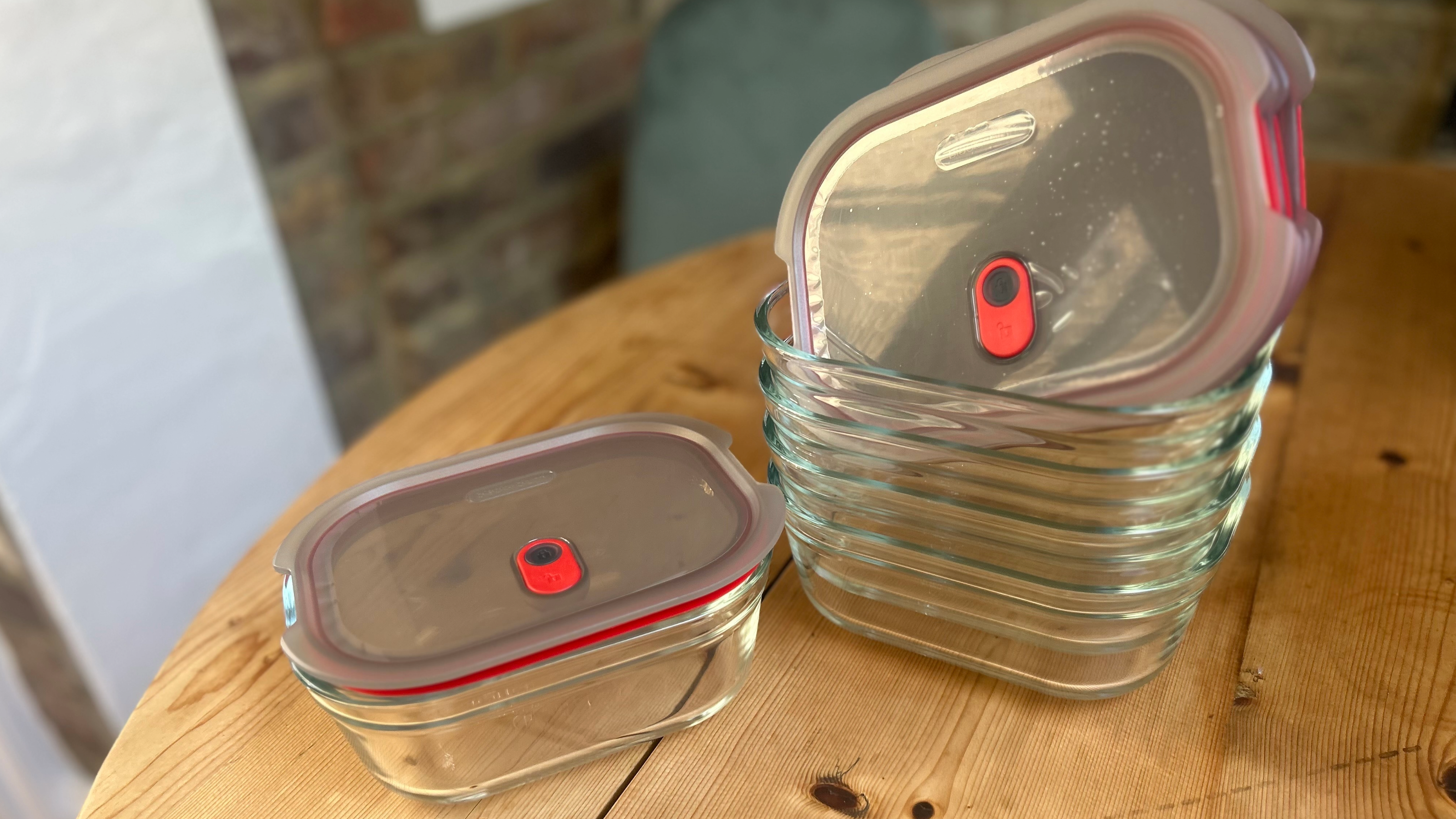 Testing Black + Blum food containers 