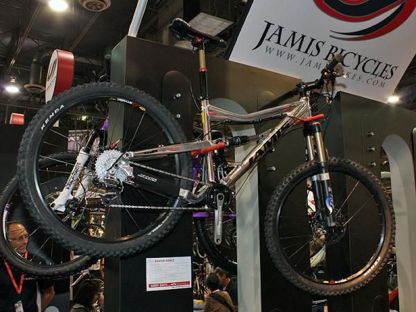Jamis aims its XAM models at all-mountain riders looking for 150mm of rear wheel travel and do-anything durability.