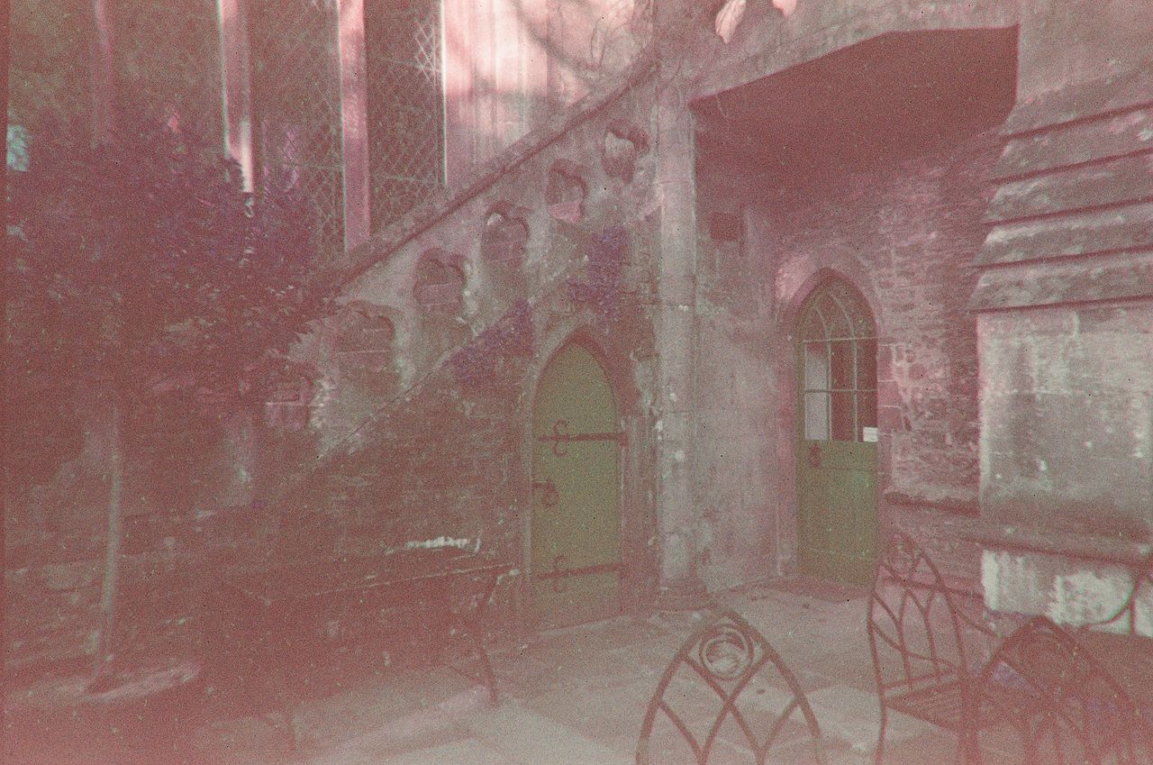 Lomography Simple Use Reloadable Film Camera LomoChrome Purple