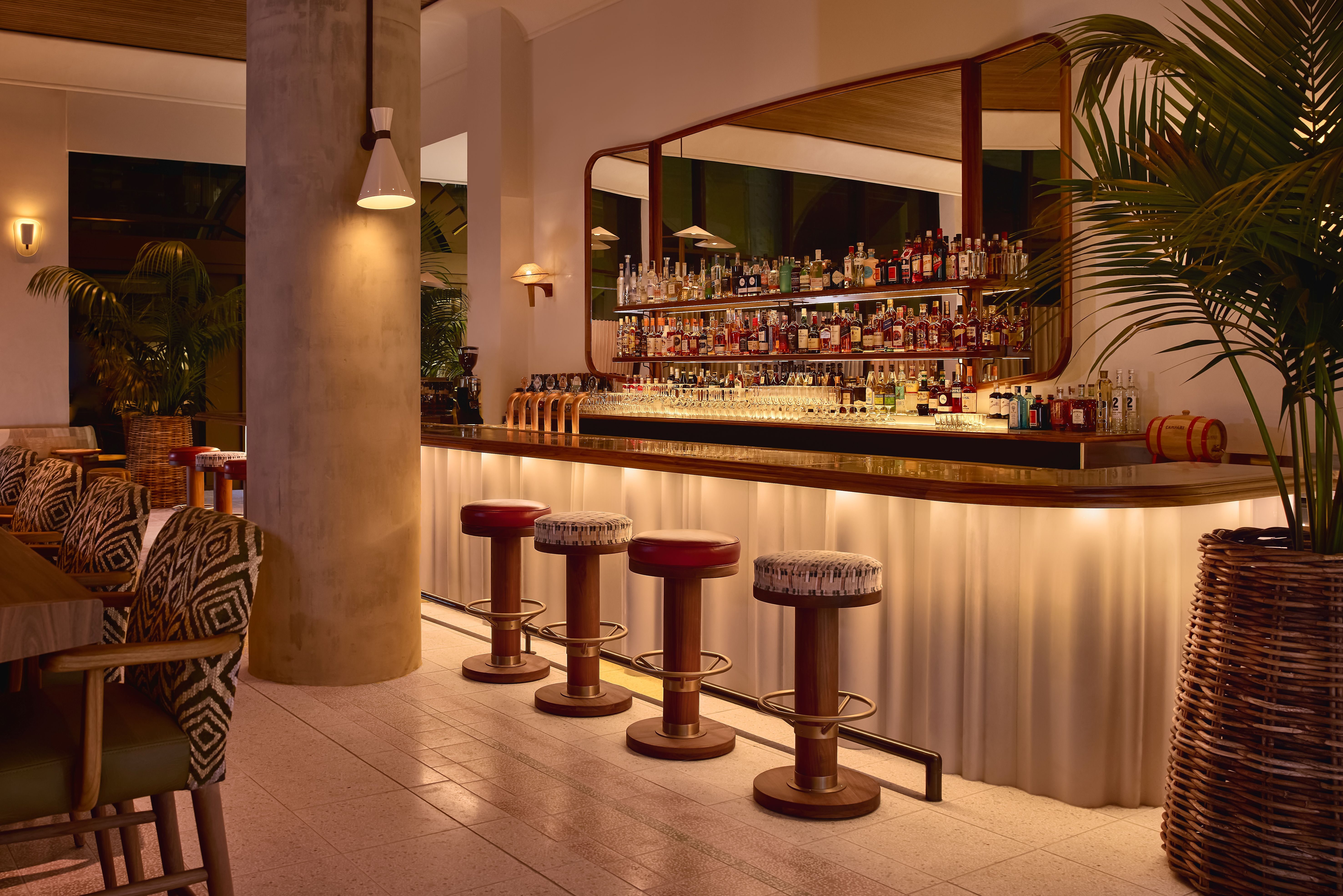 mondrian gold coast hotel review