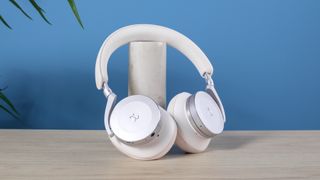 Bang & Olufsen H95 in silver and white