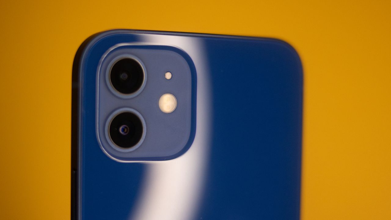 Apple iPhone 12