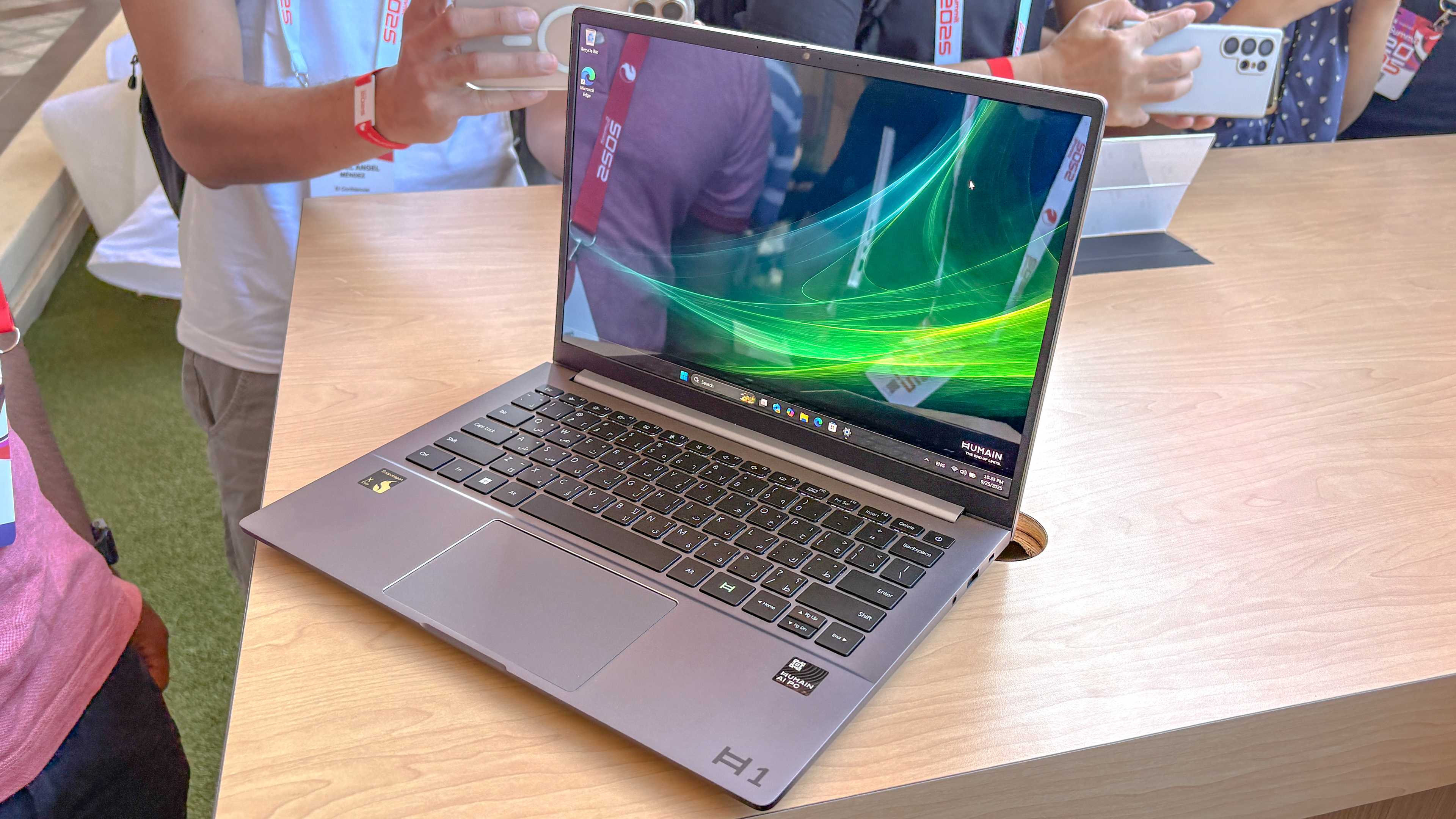 Humain Horizon Pro laptop on table