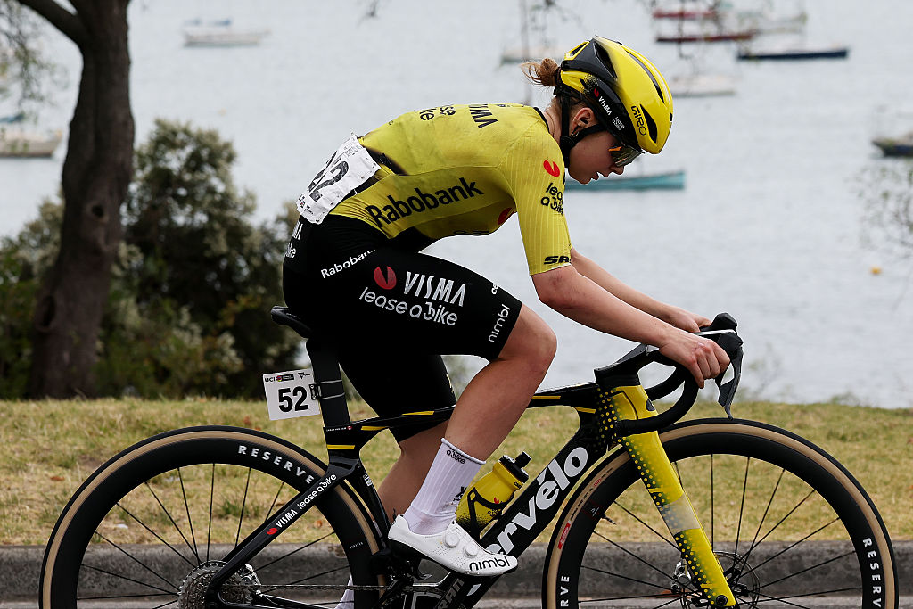 GEELONG, AUSTRÁLIA - 31 DE JANEIRO: Sarah Van Dam do Canadá e do Visma | A equipe Lease a Bike compete na 10ª Mapei Cadel Evans Great Ocean Road Race 2026, uma corrida de elite feminina de um dia de 141,2 km de Geelong a Geelong / #UCIWWT / em 31 de janeiro de 2026 em Geelong, Austrália. (Foto de Con Chronis / Getty) Imagens)