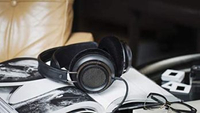 Philips Fidelio X2HR headphones