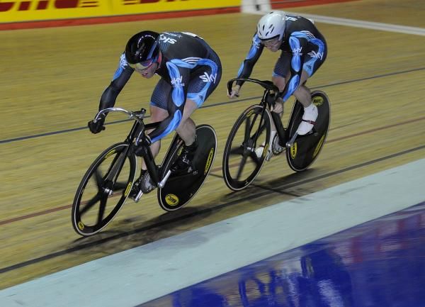 Hang on to that back wheel!