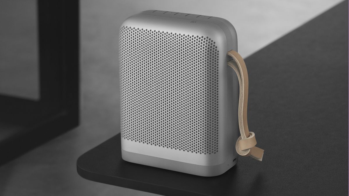 B&O Beoplay P6 a smart portable speaker that's retro in looks, big on