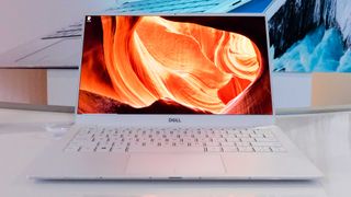 The XPS 13 (2019) display