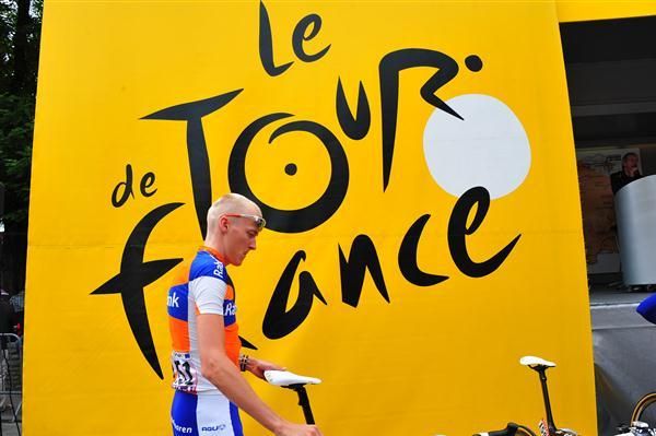 Robert Gesink (Rabobank) at the start of stage 2