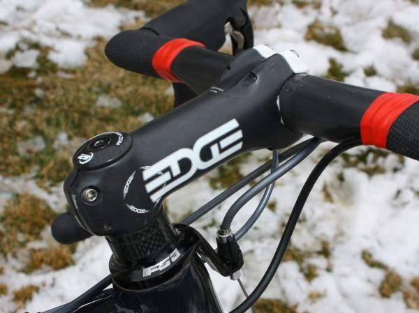 Edge Composites' carbon fiber stem reportedly weighs just 120g.