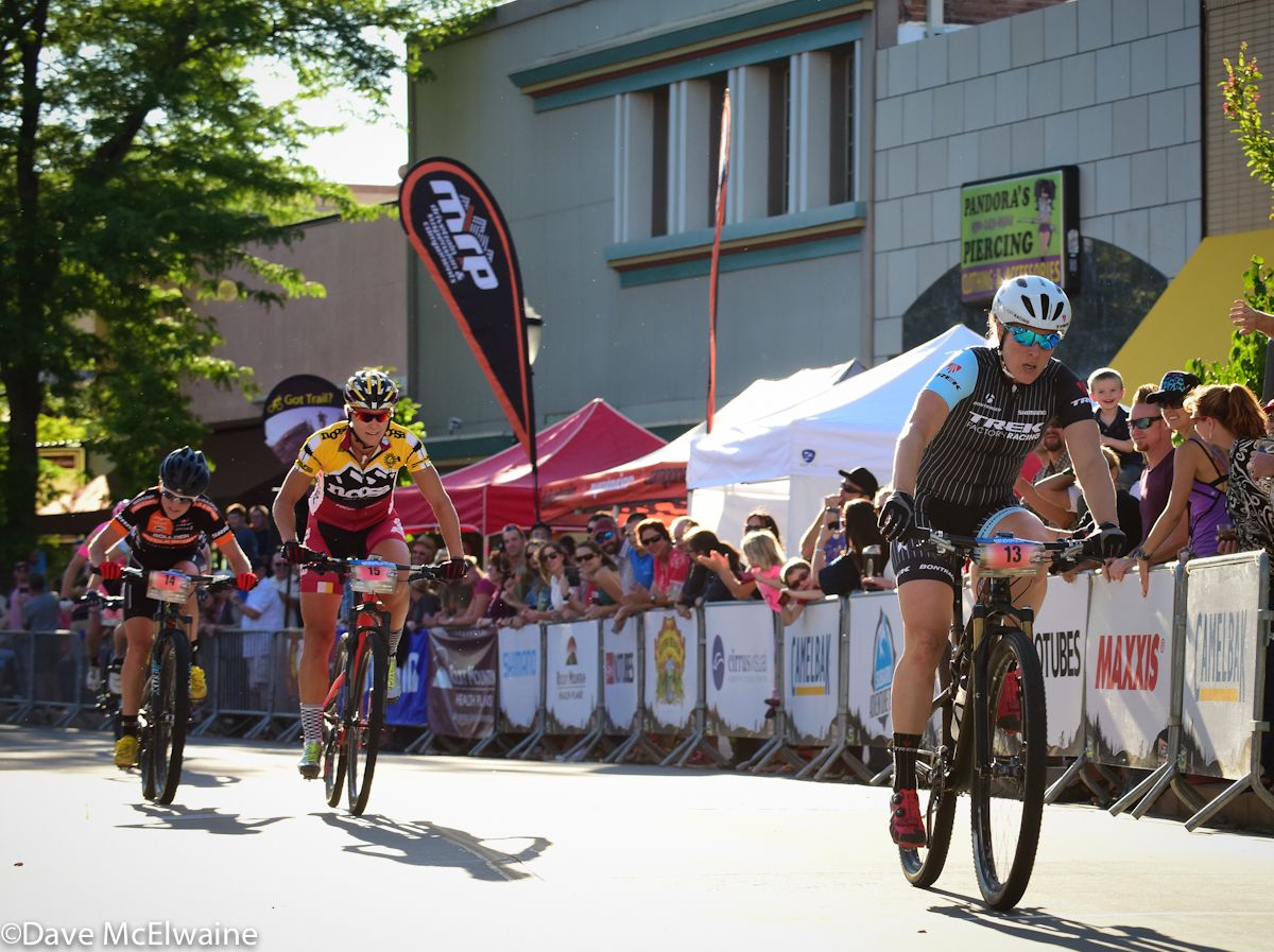 Katie Compton (Trek Factory Team) rolling to the finish ahead of Meredith Miller and Amanda Miller
