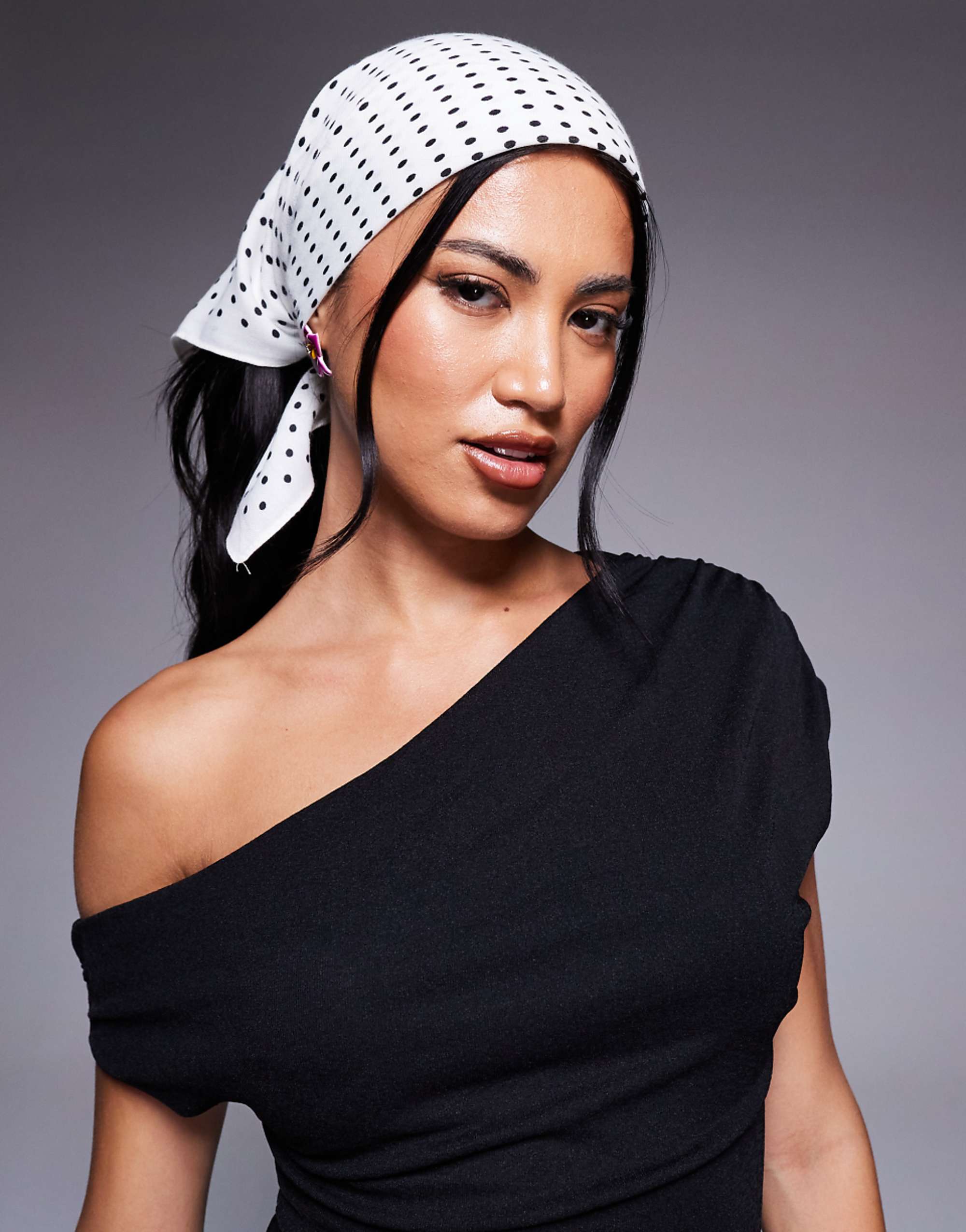 Kaiia Exclusive Textured Headscarf in White Polka Dot