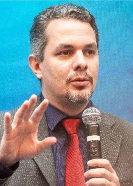 Luiz Fausto