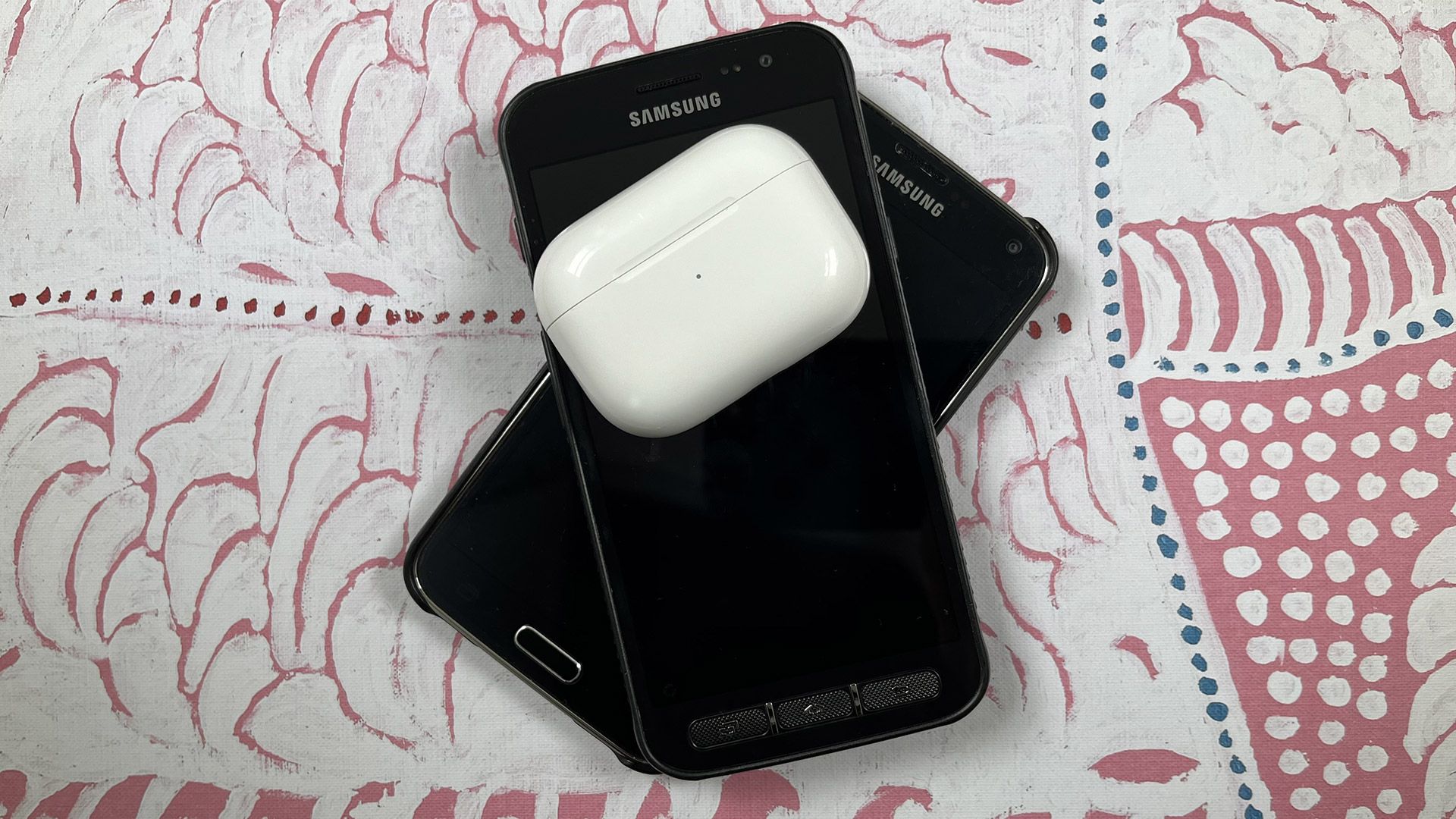 Can Airpods Connect To A Samsung Phone